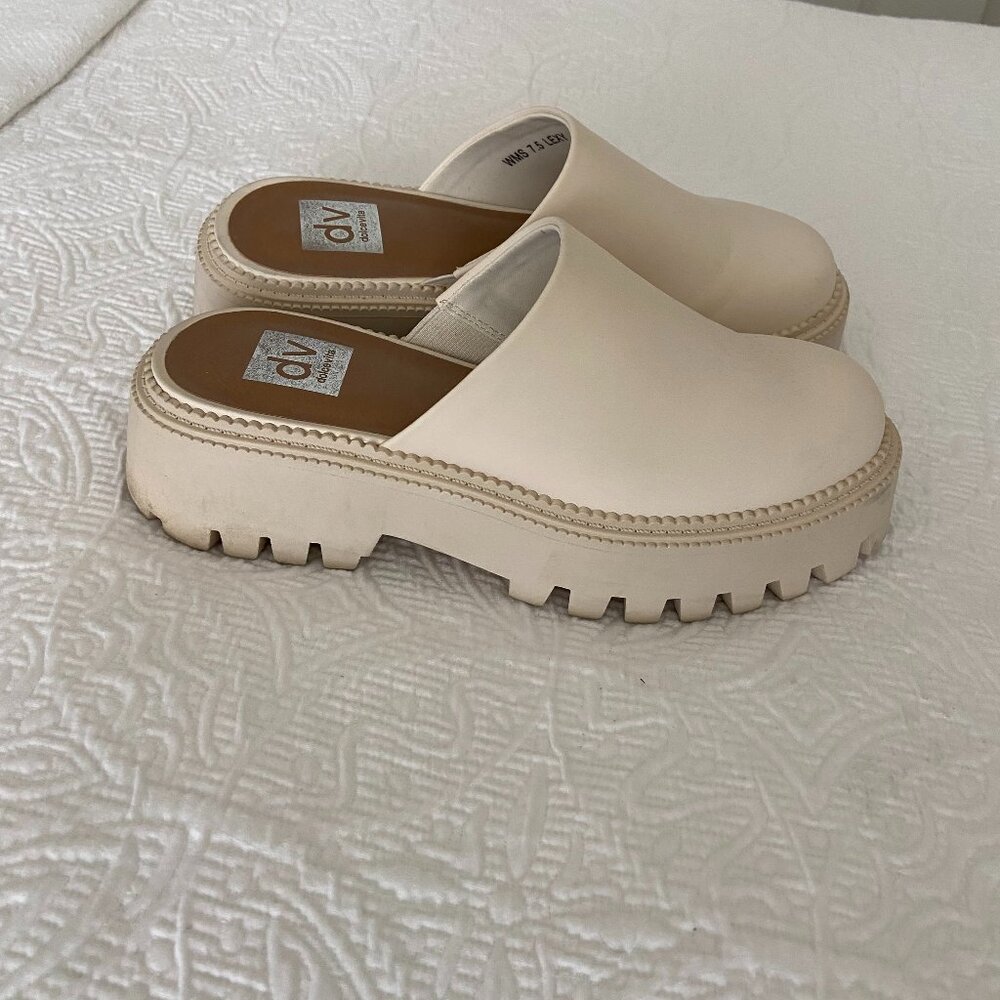 DV by Dolce Vita Lexy Clog